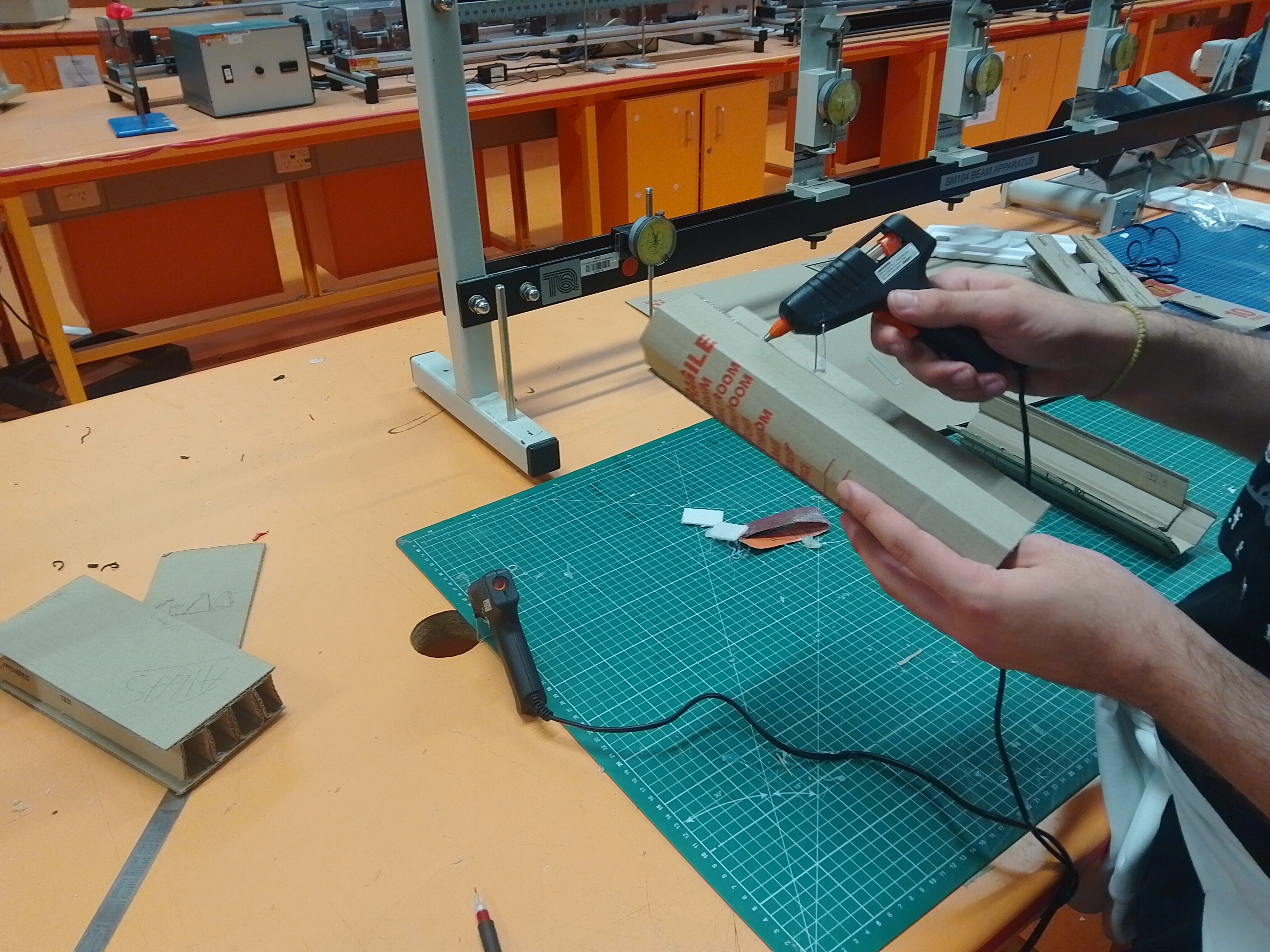 Assembling the stiffened box beam